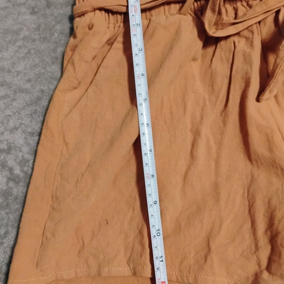 Women's 2 Piece Shein Paperbag Waist Tie Shorts - Rust And Flowy Top - Picture 8 of 10